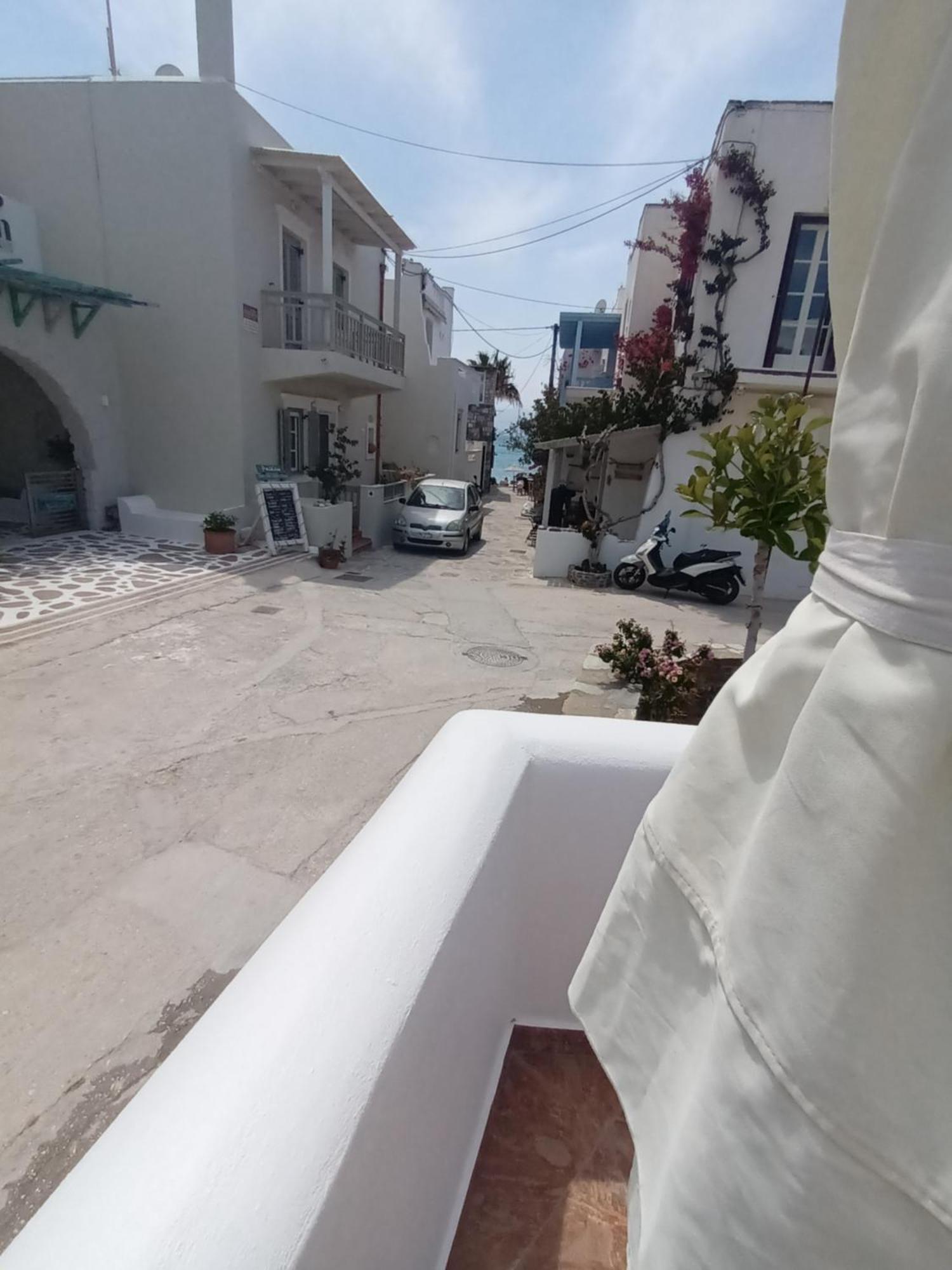 Theofanis Studios Agia Anna  Luaran gambar